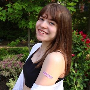 Meet your Posher, Ayla